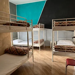 Hostal Gloria, Milán